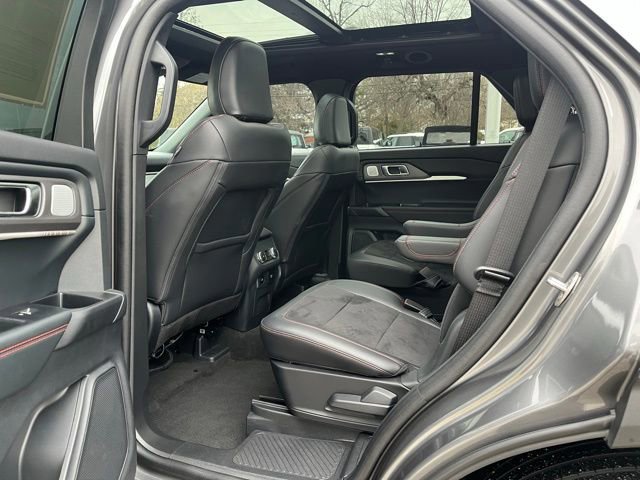 Certified 2025 Ford Explorer ST w/ Sun And Sound Package image 36