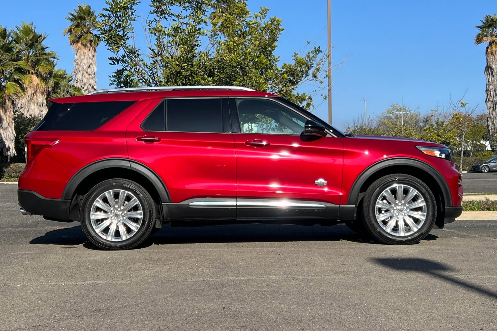 Certified 2022 Ford Explorer King Ranch w/ Technology Package image 2
