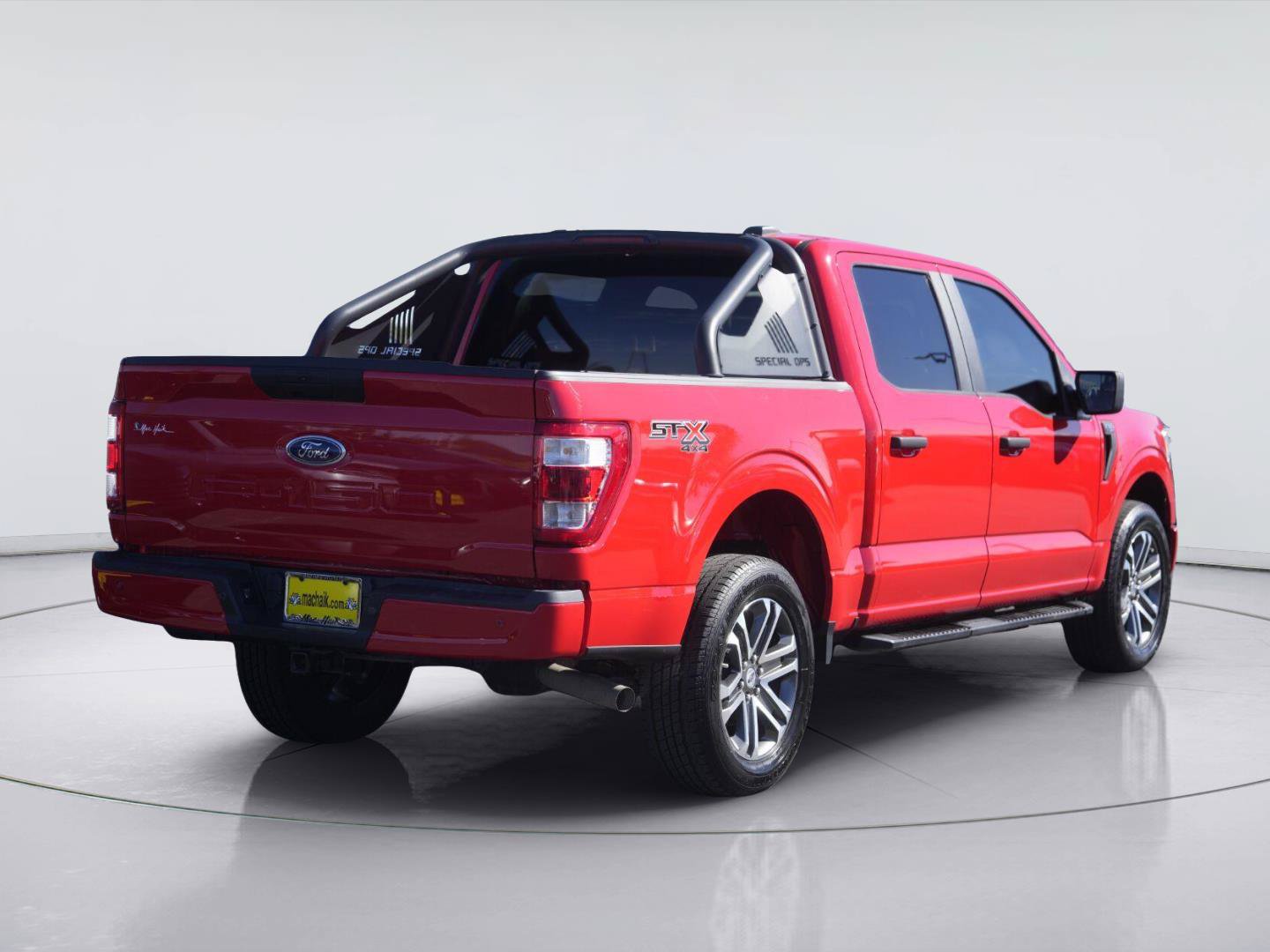 Certified 2021 Ford F150 XL w/ STX Appearance Package AWD/4WD image 6