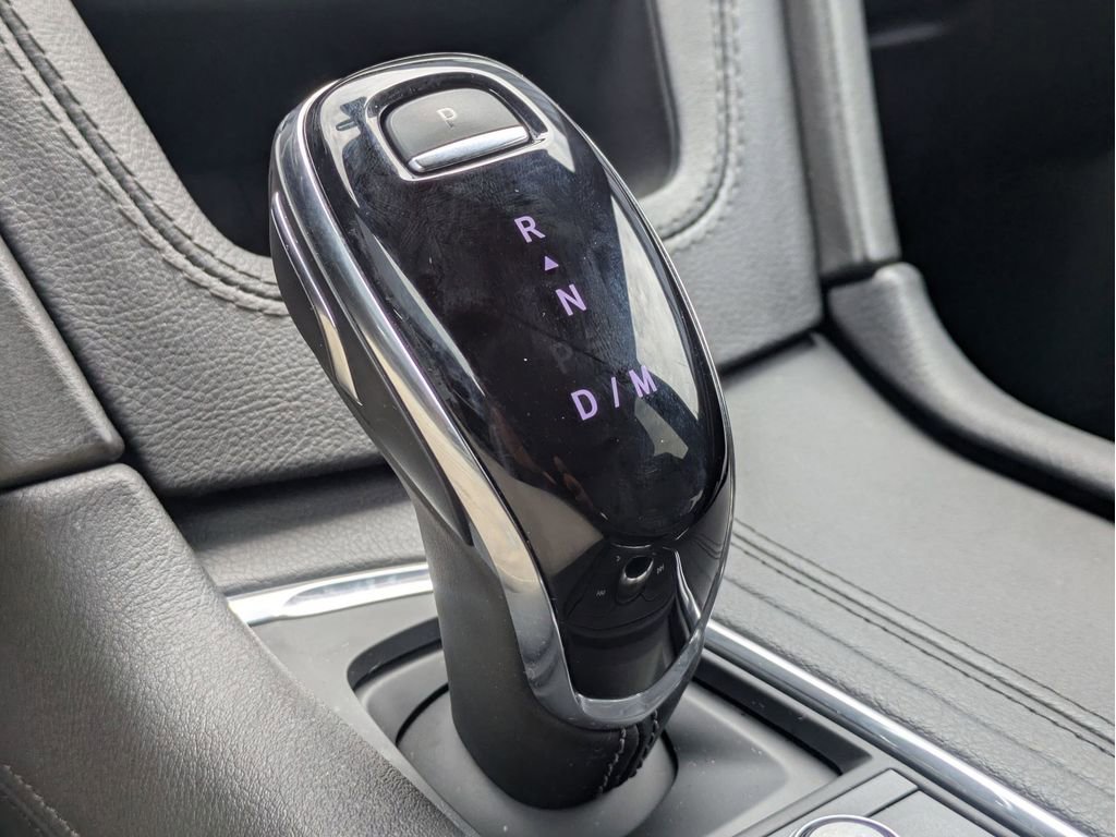 Used 2023 Cadillac XT5 Luxury FWD image 16