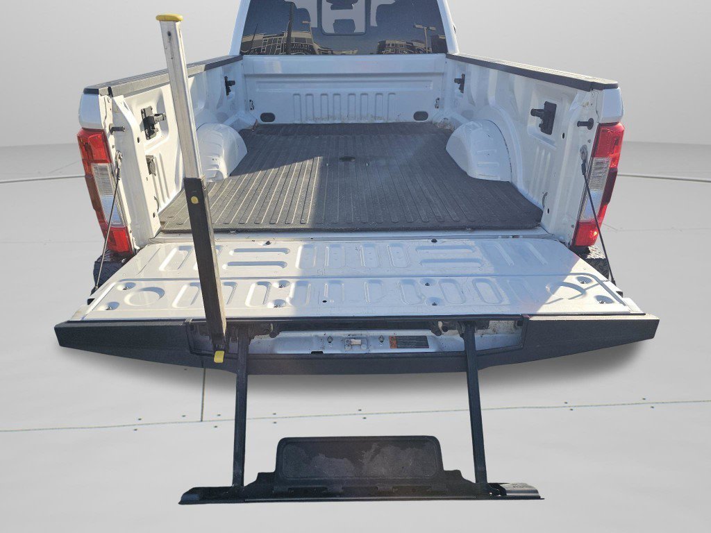 Certified 2017 Ford F350 Lariat w/ Lariat Ultimate Package image 29