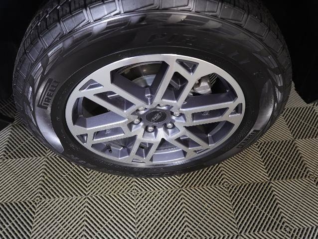 Certified 2025 Ford Expedition Active AWD/4WD image 29