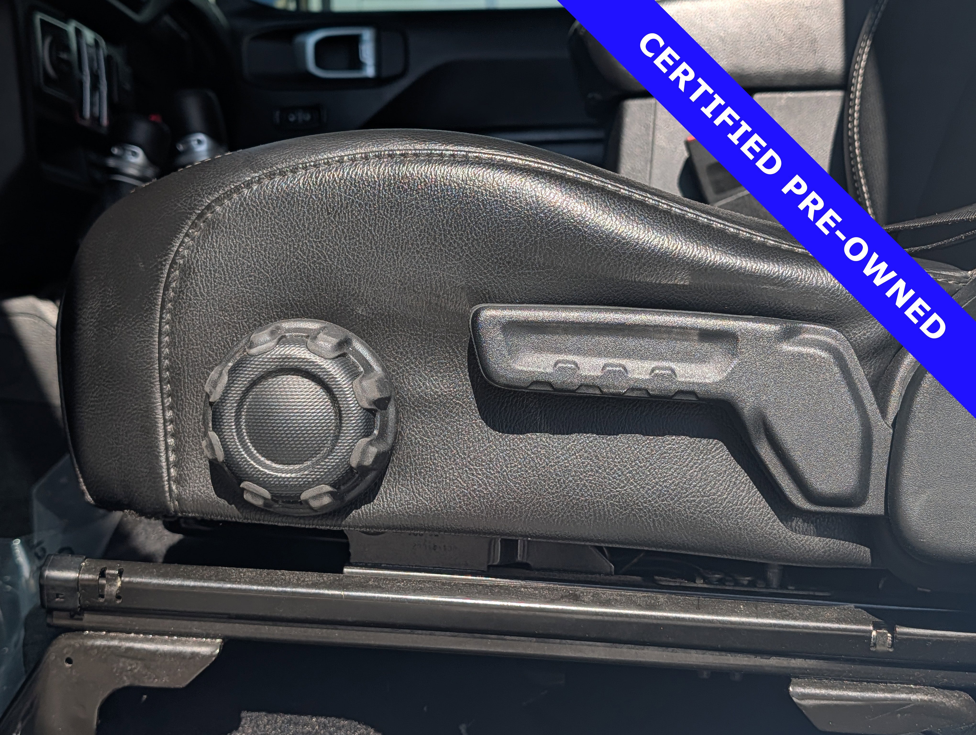 Used 2020 Jeep Wrangler Unlimited Sport AWD/4WD image 22