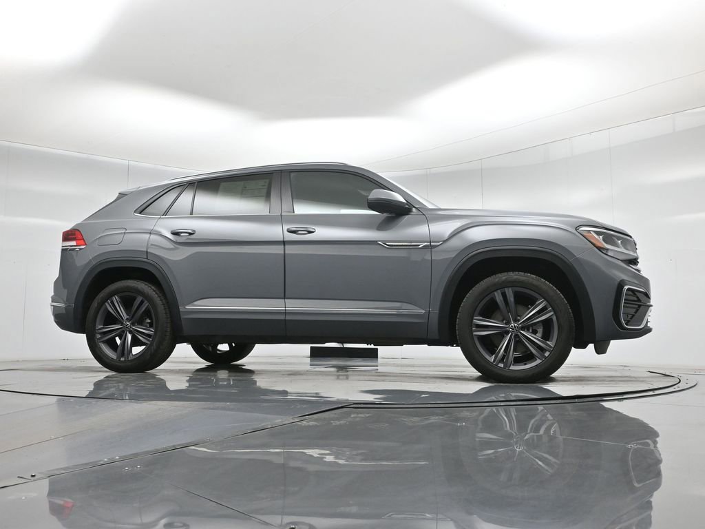 Used 2021 Volkswagen Atlas Cross Sport SE image 9