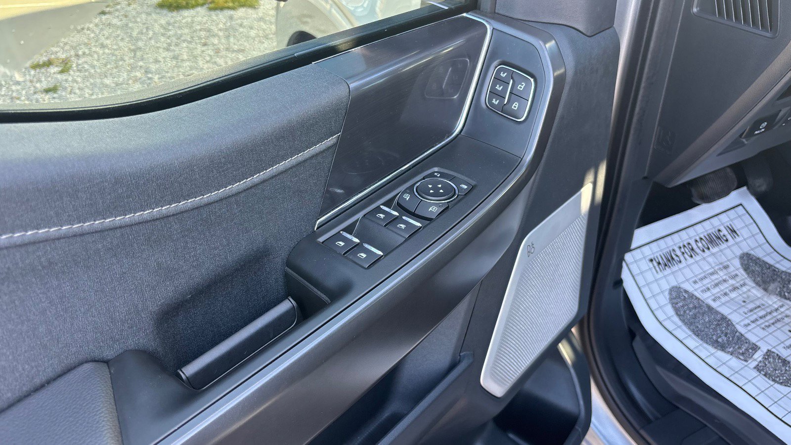 Certified 2025 Ford F150 Lariat w/ Equipment Group 502A High image 29