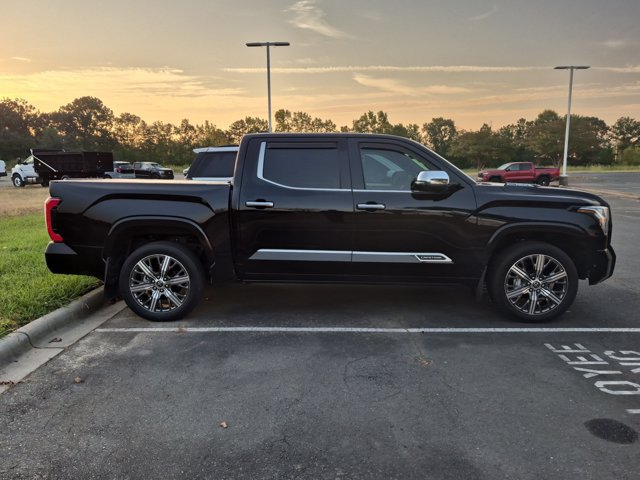 Used 2022 Toyota Tundra Capstone AWD/4WD image 3