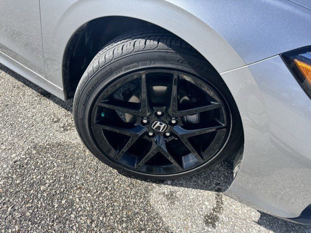 Used 2025 Honda Civic Sport image 32