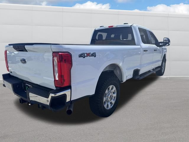 Certified 2023 Ford F250 XLT AWD/4WD image 4