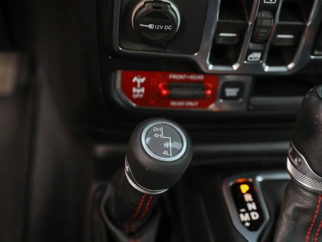 Used 2018 Jeep Wrangler Unlimited Rubicon AWD/4WD image 31