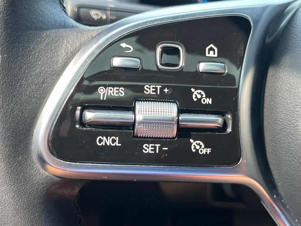 Used 2023 Mercedes-Benz CLA 250 image 35
