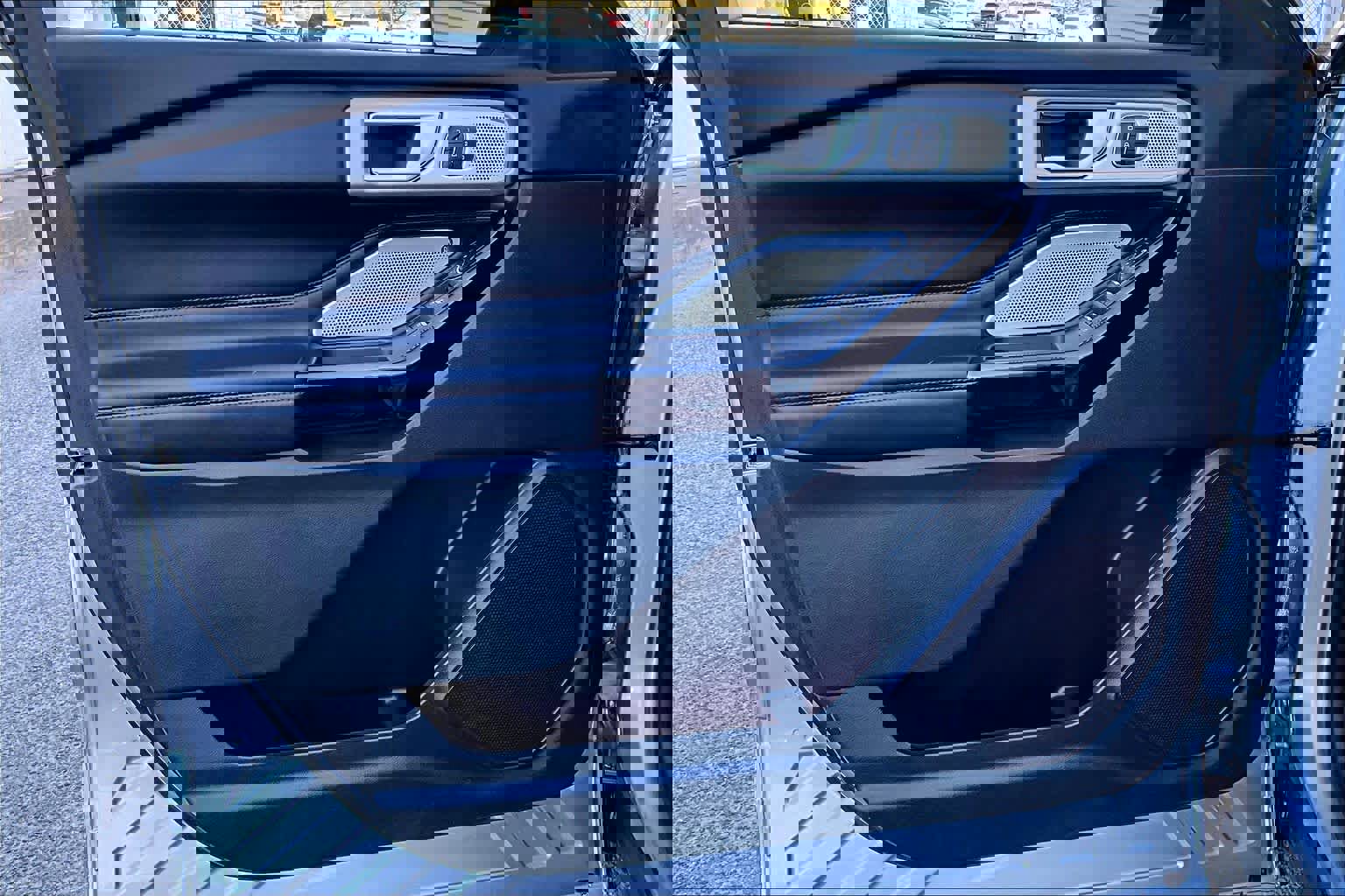 Certified 2022 Ford Explorer Platinum w/ Equipment Group 601A image 23