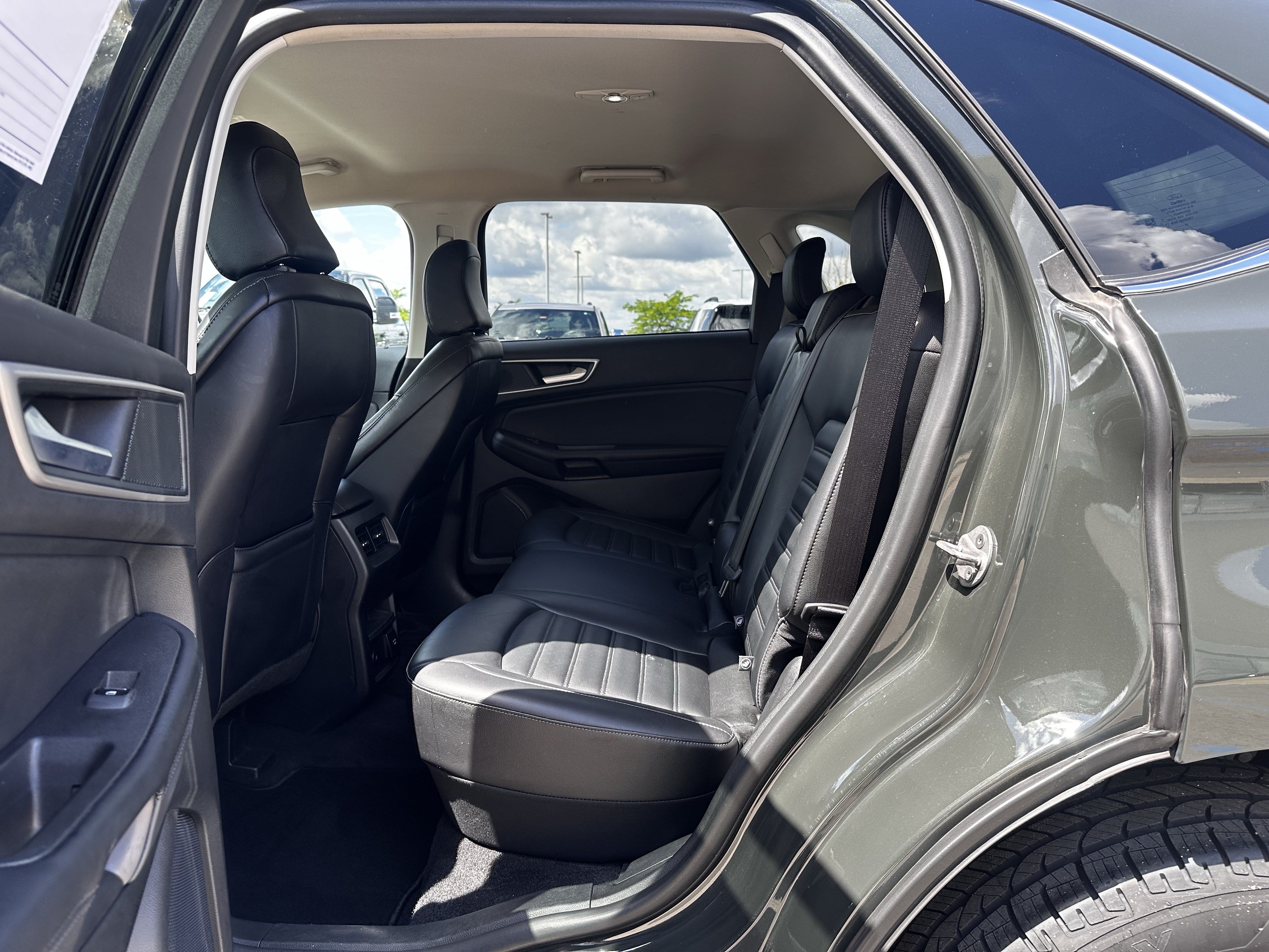 Certified 2024 Ford Edge SEL w/ Convenience Package AWD/4WD image 19