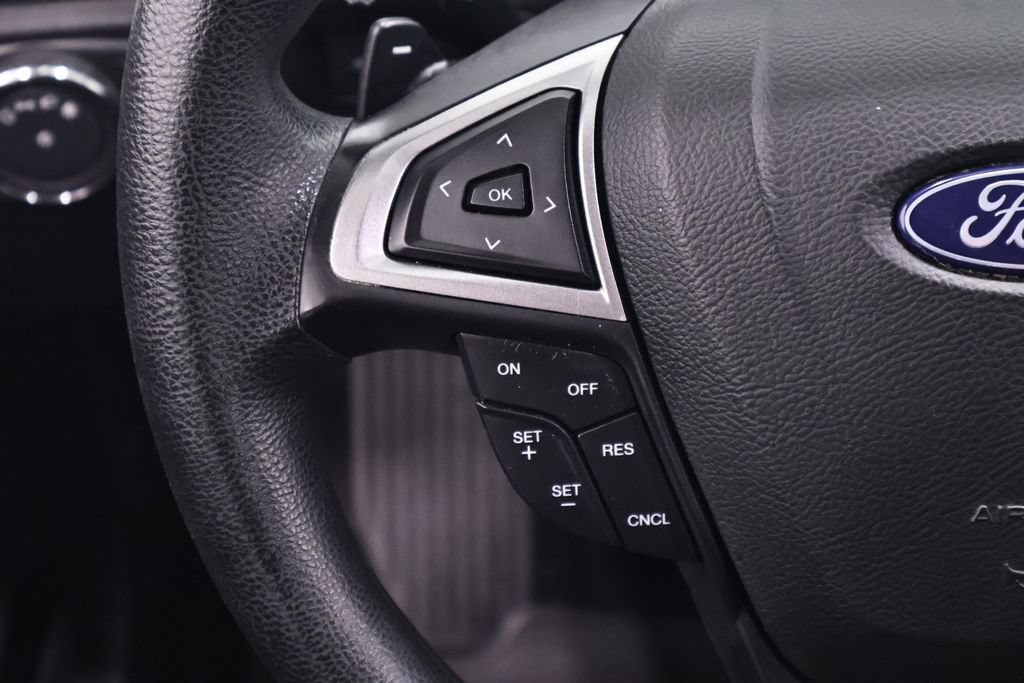 Certified 2018 Ford Fusion SE FWD image 24