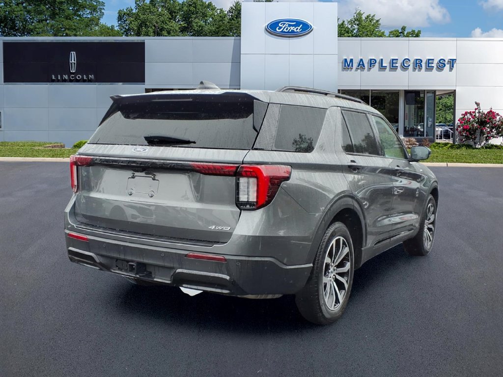 Certified 2026 Ford Explorer ST-Line AWD/4WD image 4