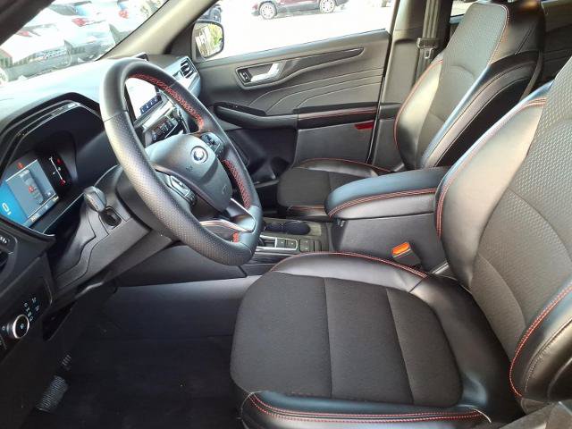 Certified 2025 Ford Escape ST-Line Select AWD/4WD image 10