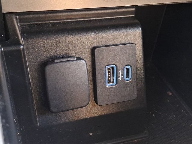 Certified 2020 Ford Explorer 2WD image 24
