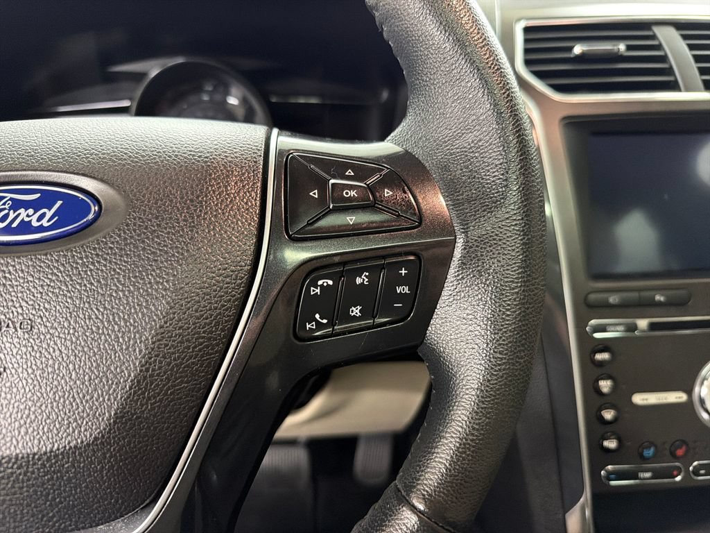 Certified 2018 Ford Explorer Limited FWD image 22