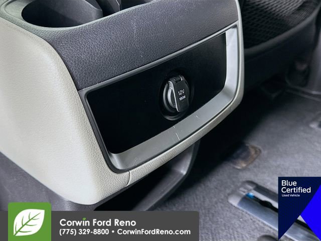 Used 2024 Kia Carnival LX FWD image 28