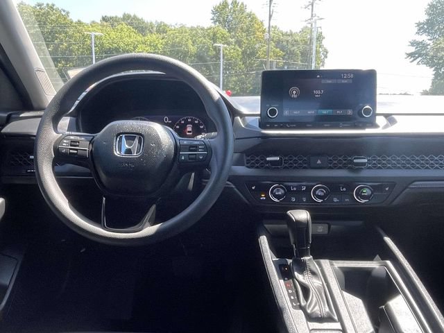 Used 2025 Honda Accord SE image 11