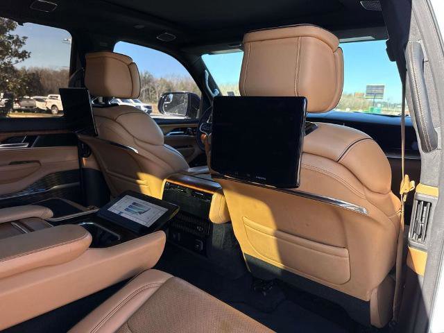 Used 2023 Jeep Grand Wagoneer L Series III w/ Rear Seat Video Group 1 image 10