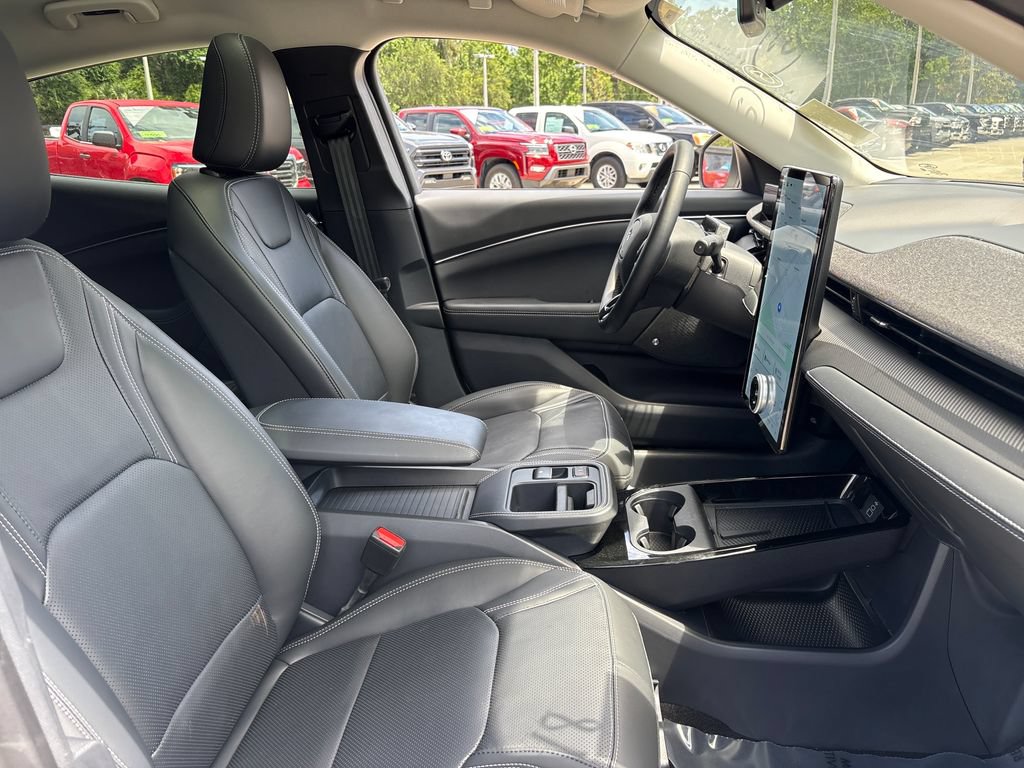 Certified 2025 Ford Mustang Mach-E Premium AWD/4WD image 29