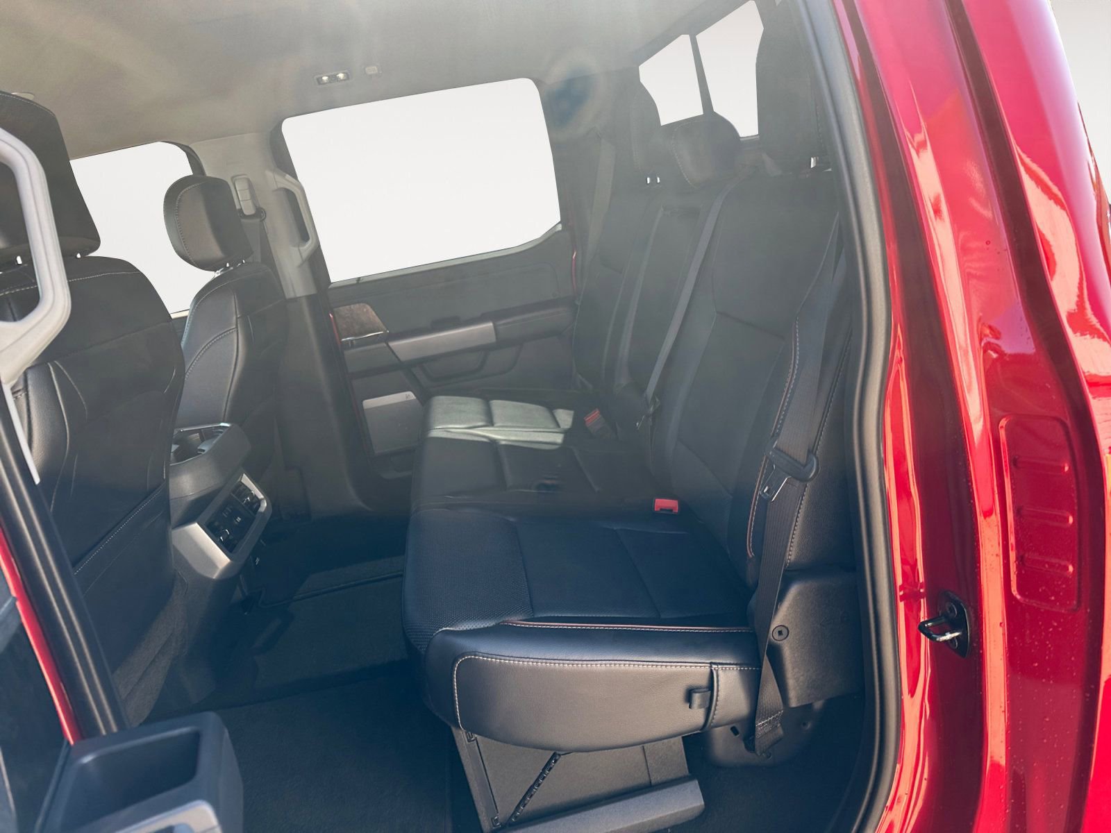 Certified 2024 Ford F350 Lariat w/ Lariat Ultimate Package image 13