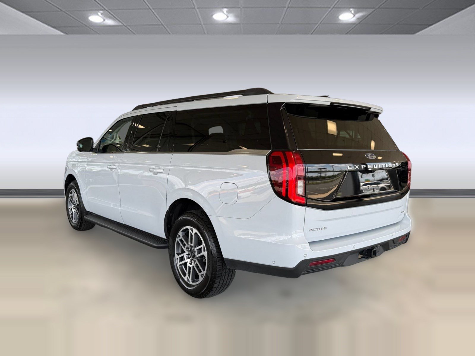 Certified 2025 Ford Expedition Max Active AWD/4WD image 3