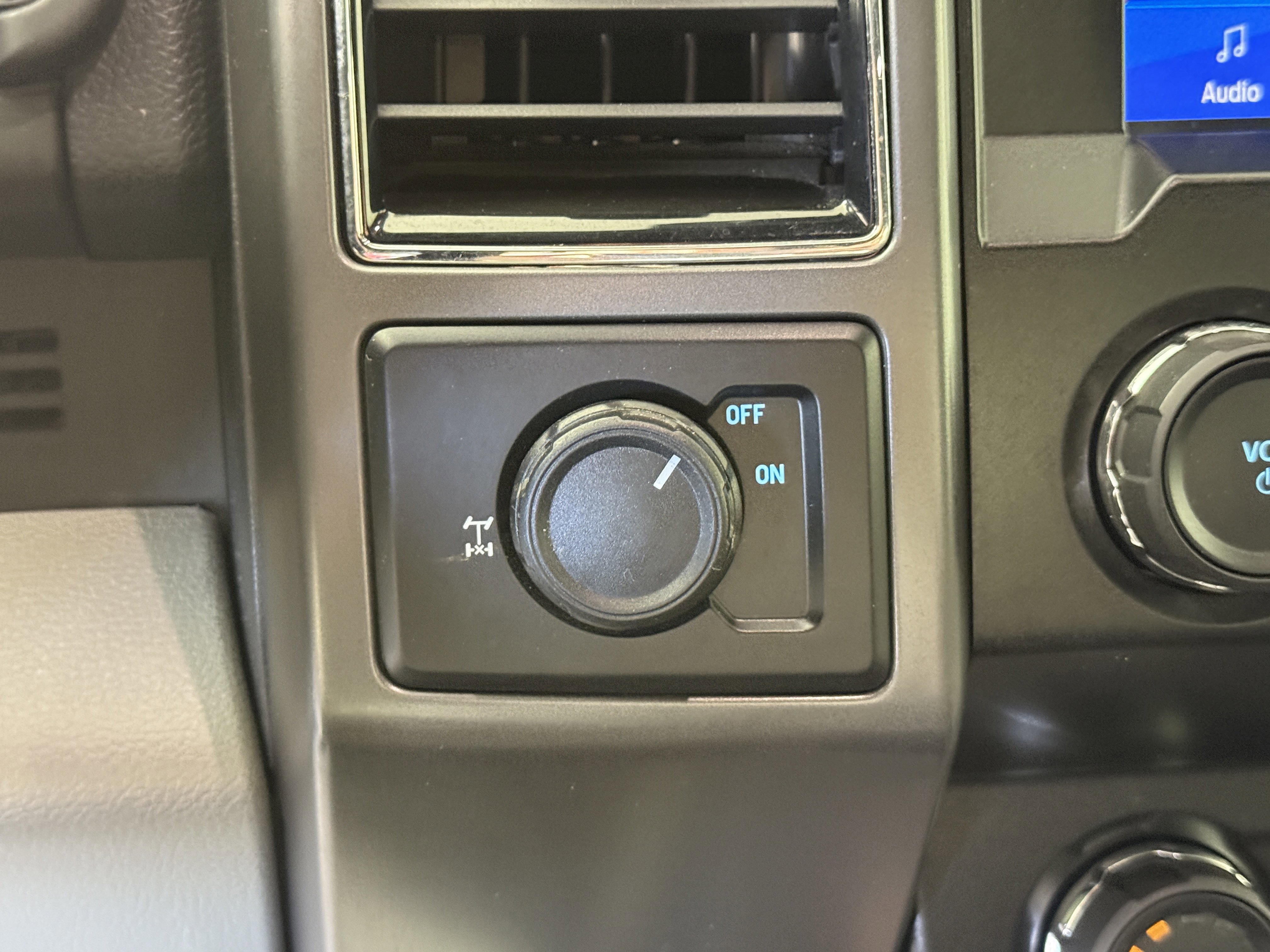 Certified 2020 Ford F150 XLT w/ Equipment Group 301A Mid image 22