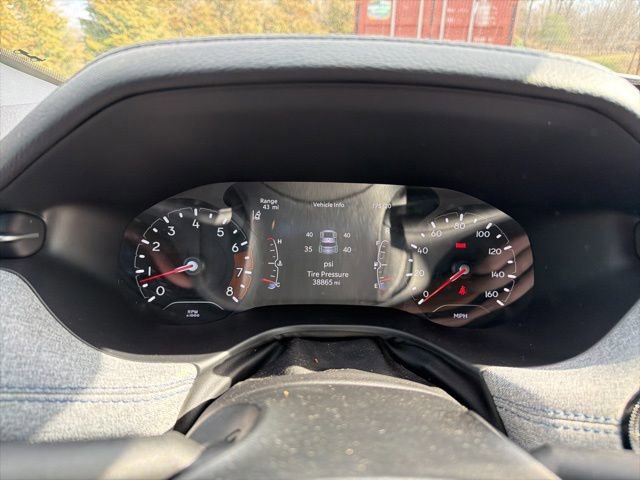 Used 2023 Jeep Compass Sport image 15