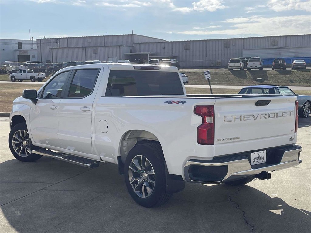 Used 2022 Chevrolet Silverado 1500 LT image 3