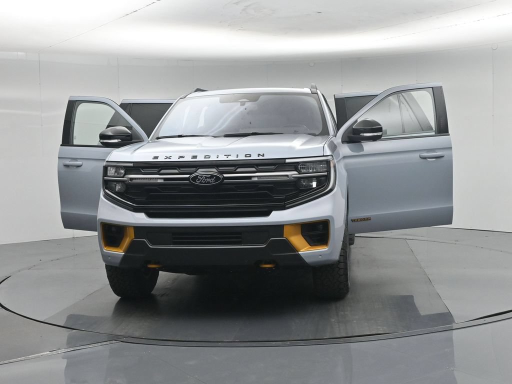 Certified 2025 Ford Expedition Tremor AWD/4WD image 38