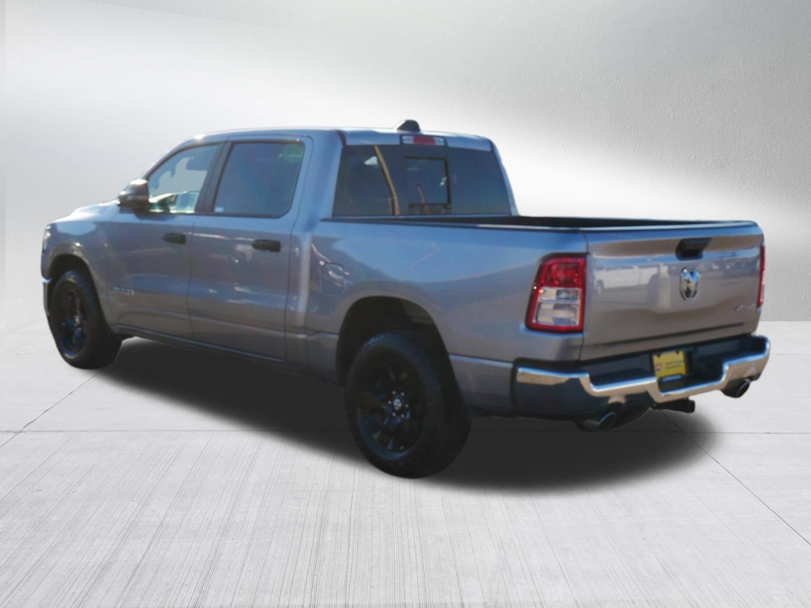 Used 2023 RAM 1500 Big Horn AWD/4WD image 3
