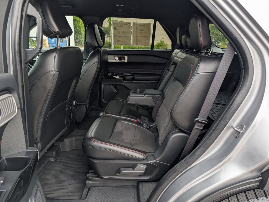 Certified 2022 Ford Explorer ST-Line RWD image 22