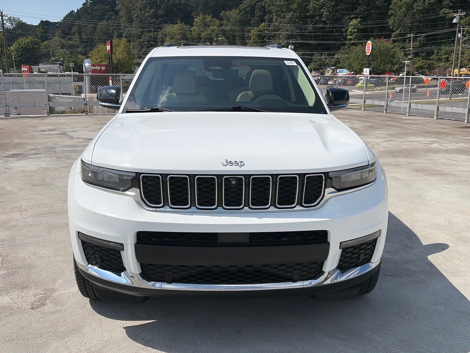 Used 2021 Jeep Grand Cherokee L Limited w/ Luxury Tech Group II AWD/4WD image 5