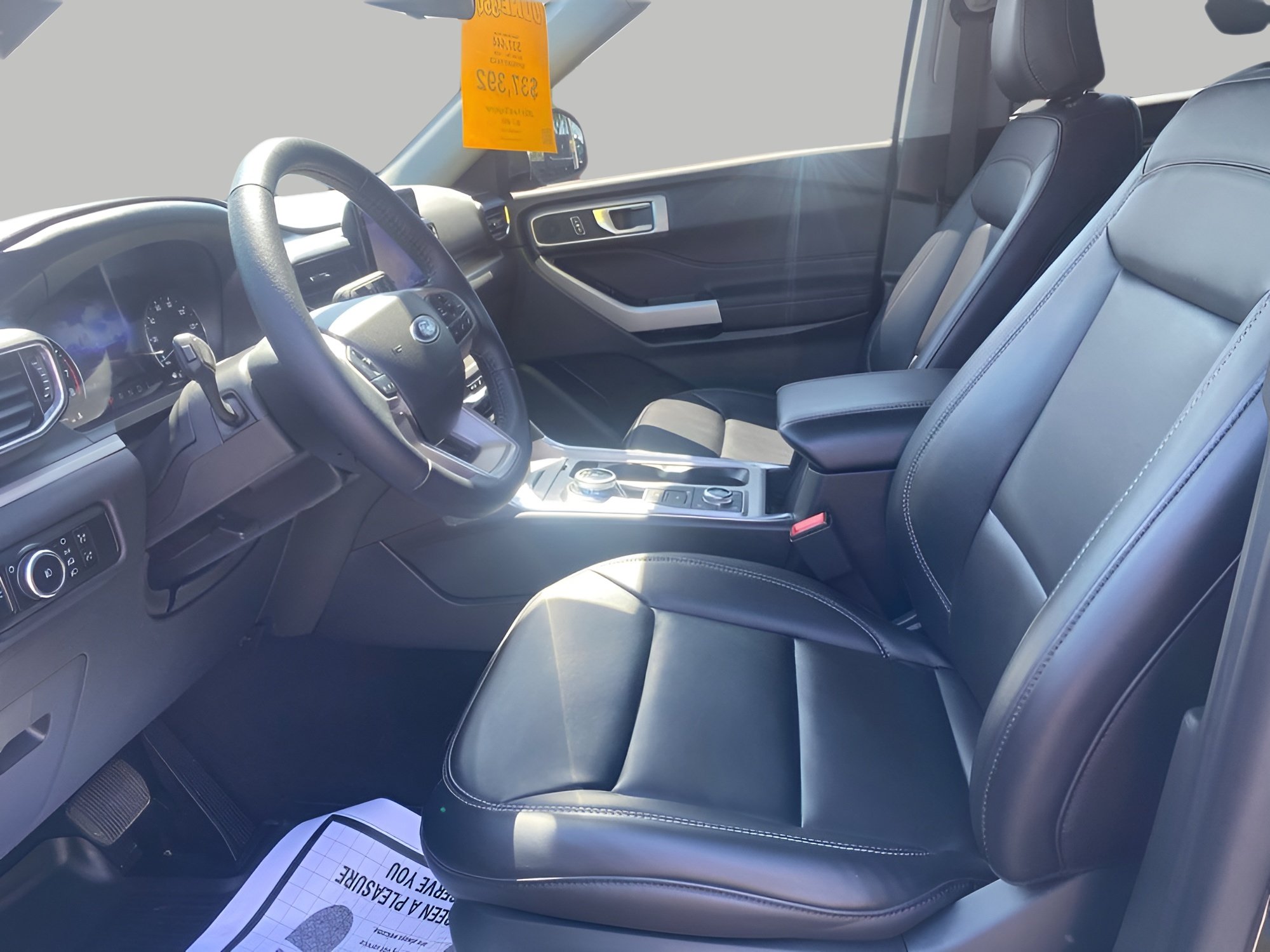 Certified 2024 Ford Explorer XLT w/ Equipment Group 202A AWD/4WD image 4