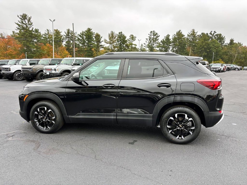 Used 2022 Chevrolet TrailBlazer LT FWD image 6