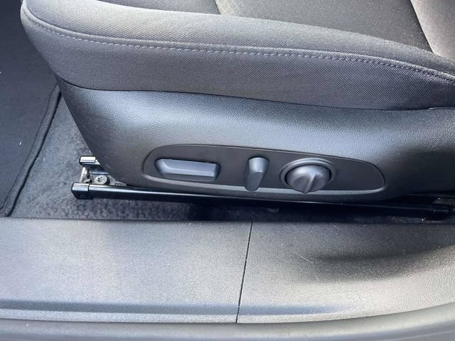 Used 2025 Chevrolet Malibu LT FWD image 16