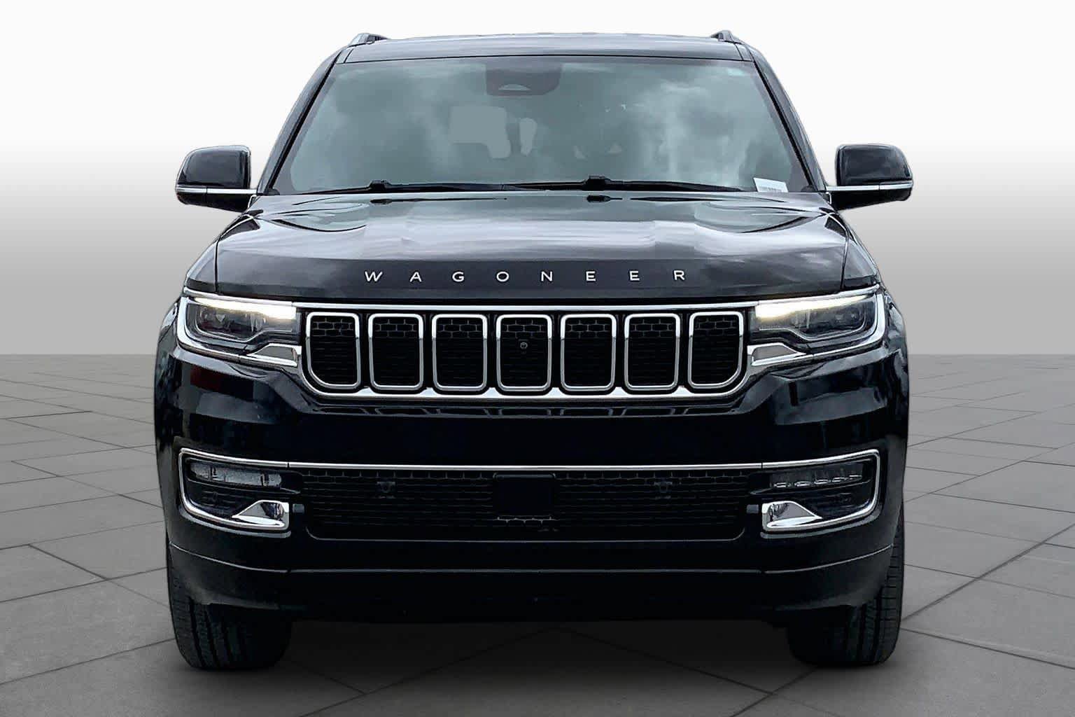 Used 2023 Jeep Wagoneer L 4WD w/ Convenience Group I image 4