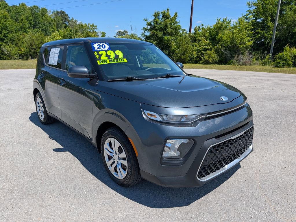 Used 2020 Kia Soul LX FWD image 2