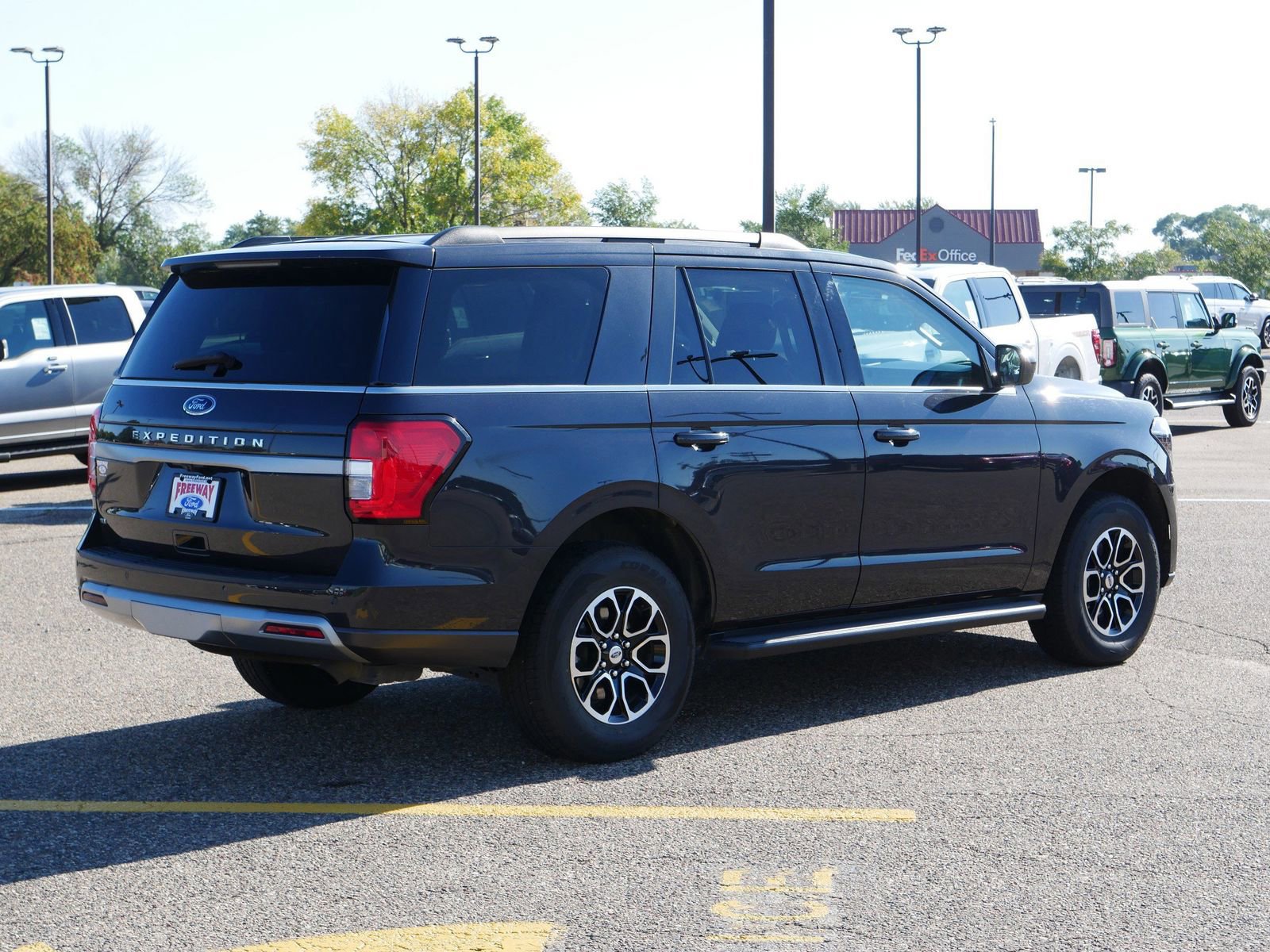 Certified 2024 Ford Expedition XLT image 4
