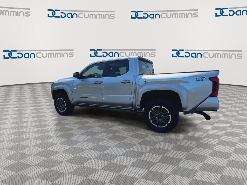 Used 2024 Toyota Tacoma TRD Sport AWD/4WD image 6