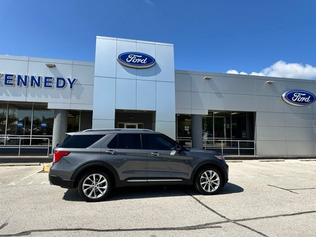 Certified 2021 Ford Explorer Platinum w/ Equipment Group 601A AWD/4WD image 12