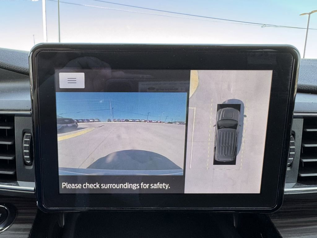 Certified 2022 Ford Explorer Limited w/ Equipment Group 301A image 21