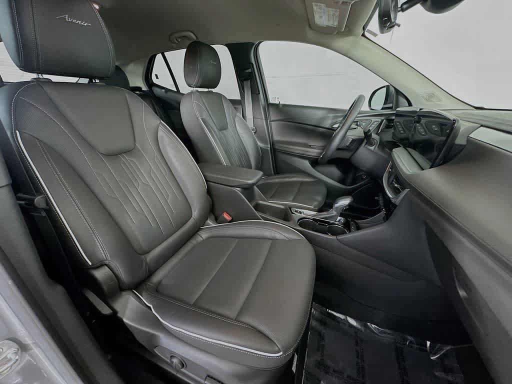 Used 2024 Buick Encore GX Avenir w/ Avenir Technology Package FWD image 14
