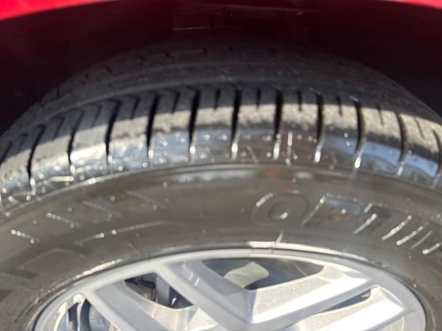 Certified 2024 Ford Edge SEL AWD/4WD image 15