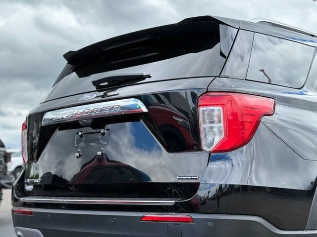 Certified 2023 Ford Explorer Limited w/ Hybrid Equipment Group 310A AWD/4WD image 41