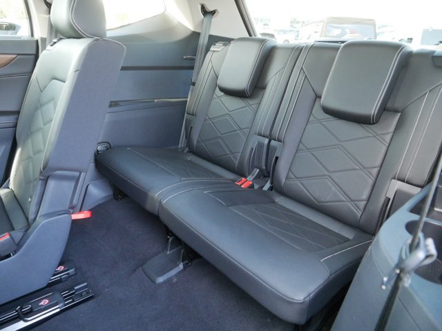 Used 2026 Volkswagen Atlas SE AWD/4WD image 17