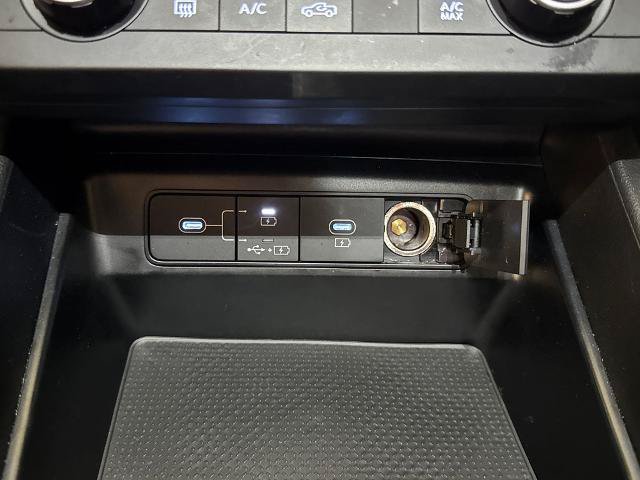 Used 2025 Hyundai Santa Cruz SE FWD image 28
