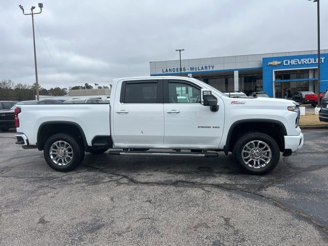 Used 2025 Chevrolet Silverado 2500 LTZ w/ Z71 Chrome Sport Edition image 7