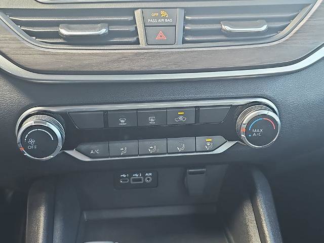 Used 2025 Nissan Altima 2.5 SV AWD/4WD image 21